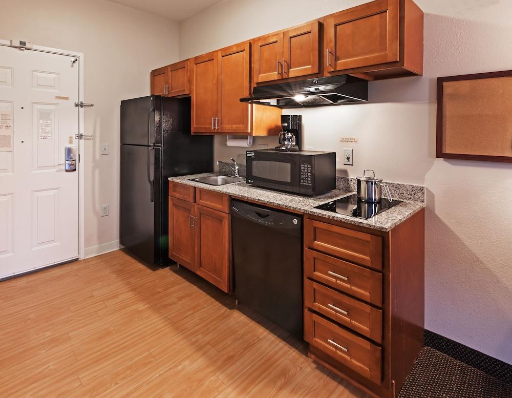 Candlewood Suites Deer Park By Ihg Dış mekan fotoğraf