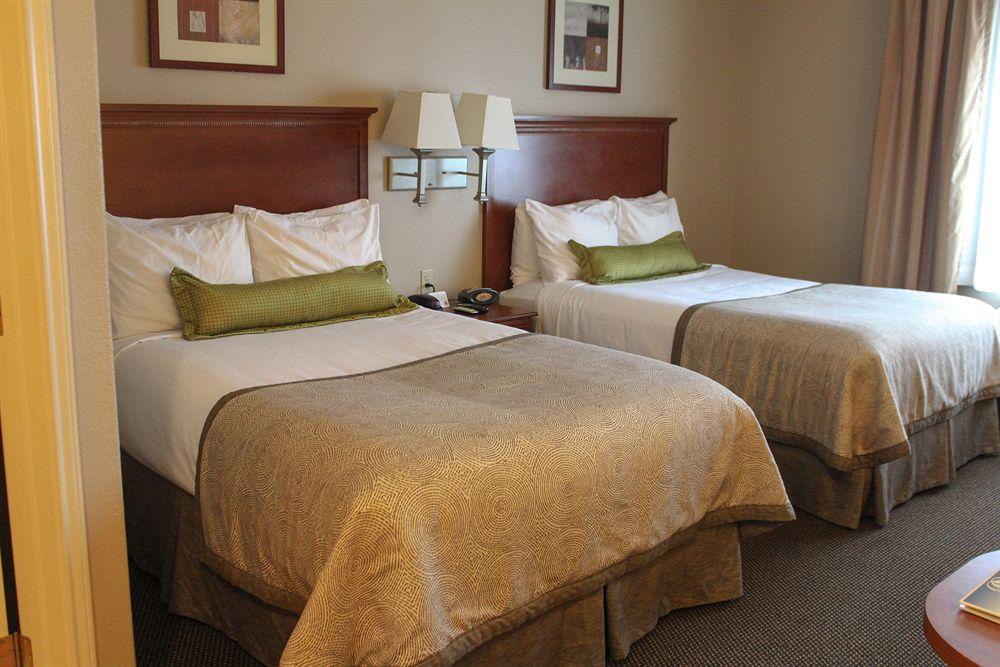 Candlewood Suites Deer Park By Ihg Dış mekan fotoğraf