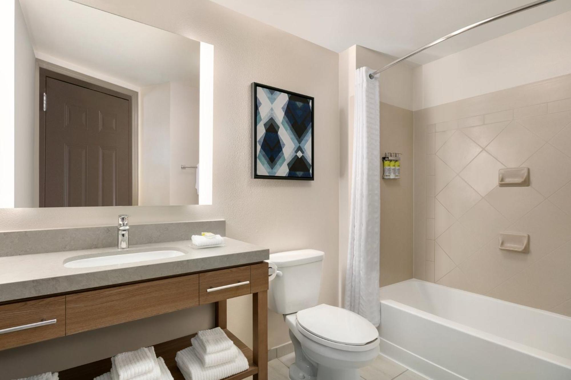 Candlewood Suites Deer Park By Ihg Dış mekan fotoğraf