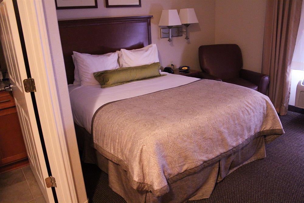 Candlewood Suites Deer Park By Ihg Dış mekan fotoğraf